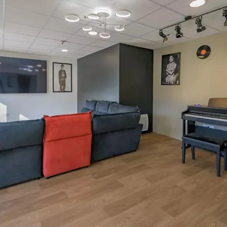 Nemea Constantine * Rouen